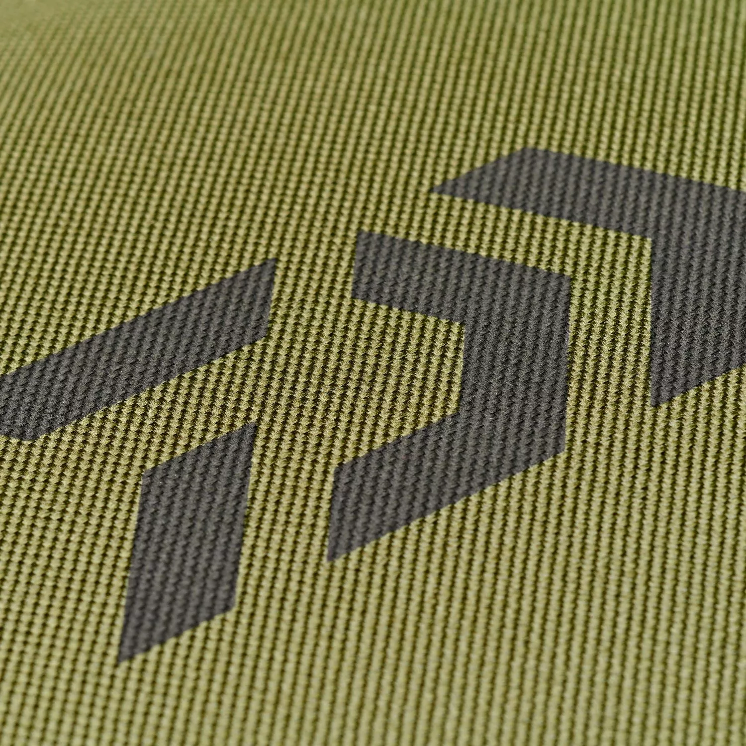 Daiwa Black Widow Cool Bait Bags Luggage 6 Daiwa Black Widow Cool Bait Bags Luggage - Image 6