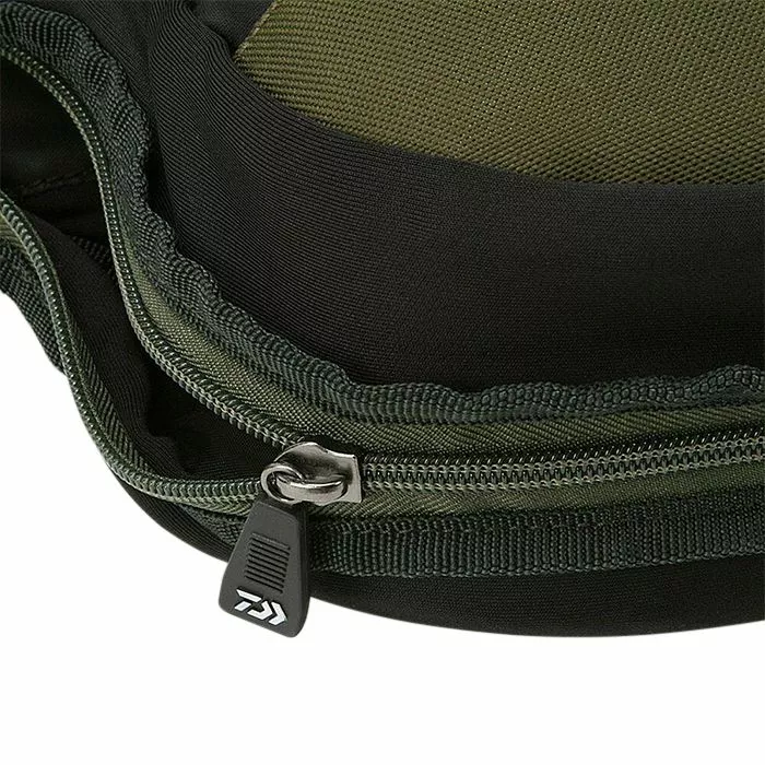 Daiwa Black Widow 12ft Rod Sleeve Luggage 5 Daiwa Black Widow 12ft Rod Sleeve Luggage - Image 5