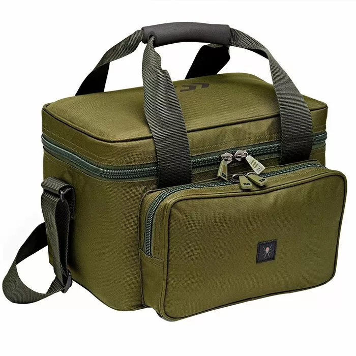 Daiwa Black Widow Cool Bait Bags Luggage 3 Daiwa Black Widow Cool Bait Bags Luggage - Image 3