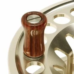 Daiwa Lochmor SLA Reel Reels -Cheap Daiwa Store img3 483 1